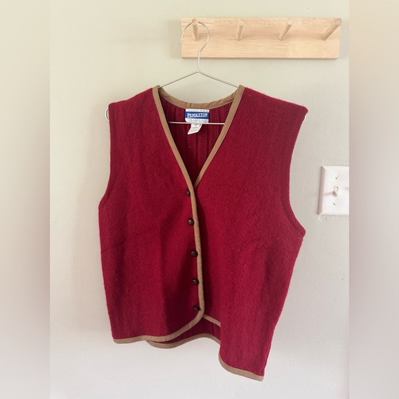 Pendleton Women's Red Wool Sweater‎ Vest - Picture 1 of 4